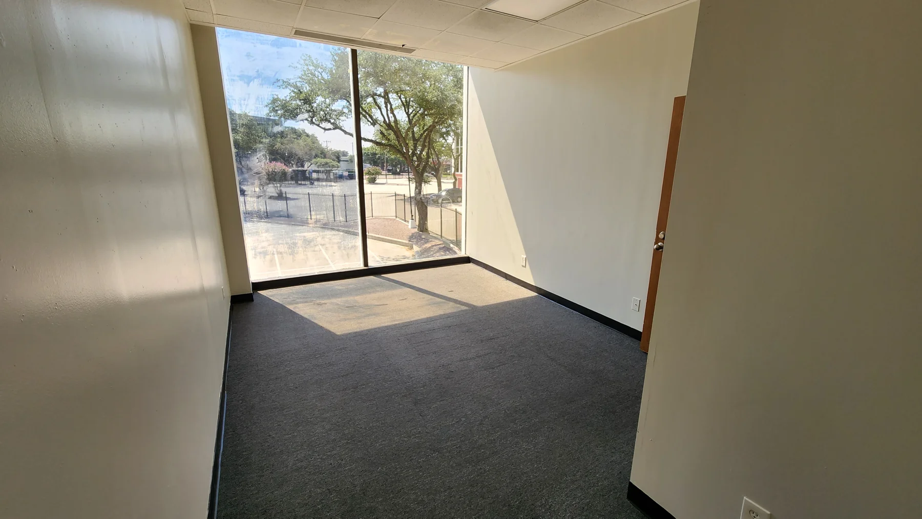Example 350 square foot rehearsal room at Metroplex Music Complex
